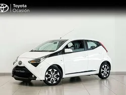 Blanco Usado 2021 Toyota Aygo X-play Utilitario | 9950 € (Buen precio)