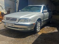 Gris / plata Usado 2005 Volvo V50 Kinetic Familiar | 1400 € (Super precio)