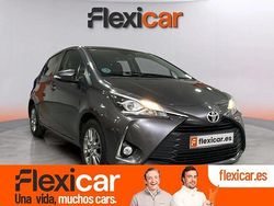Gris / plata Usado 2017 Toyota Yaris Active Berlina | 13.490 € (Caro)