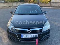 Negro Usado 2006 Opel Astra Enjoy Berlina | 4000 € (Caro)