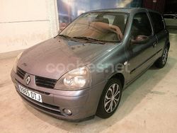 Gris / plata Usado 2005 Renault Clio II Berlina | 2250 € (Buen precio)
