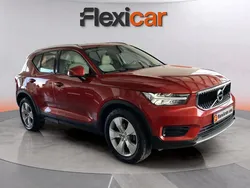 Rojo Usado 2019 Volvo XC40 Momentum SUV | 20.790 €