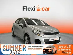 Amarillo Usado 2016 Kia Rio Utilitario | 7790 € (Precio justo)
