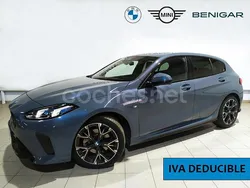 Gris / plata Usado 2024 BMW 120 Comfort Edition Utilitario | 36.900 €