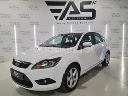 Blanco Usado 2010 Ford Focus Titanium Berlina | 7600 € (Precio justo)
