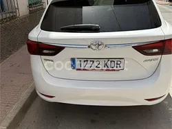 Blanco Usado 2017 Toyota Avensis Advance Familiar | 11.000 € (Precio justo)