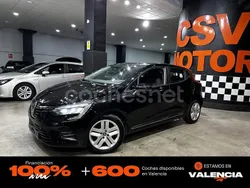 Negro Usado 2021 Renault Clio V Intens Berlina | 10.850 € (Buen precio)