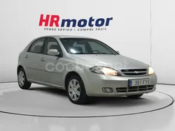 Gris / plata Usado 2007 Chevrolet Lacetti SX Berlina | 2990 € (Precio justo)