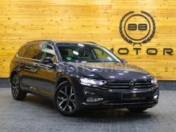 Gris / plata Usado 2023 VW Passat Executive Familiar | 31.970 € (Precio justo)