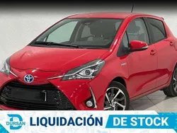 Rojo Usado 2019 Toyota Yaris Hybrid Berlina | 18.900 € (Caro)