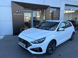 Blanco Usado 2024 Hyundai i30 Berlina | 18.900 € (Precio justo)
