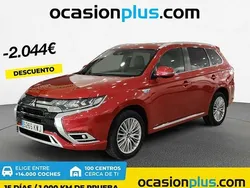 Rojo Usado 2019 Mitsubishi Outlander P-HEV SUV | 20.446 € (Precio justo)