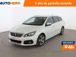 Blanco Usado 2020 Peugeot 308 Allure Utilitario | 11.904 € (Precio justo)