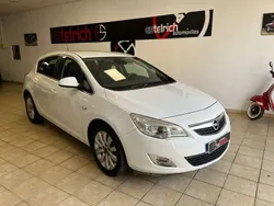 Blanco Usado 2010 Opel Astra Enjoy Utilitario | 8800 € (Caro)