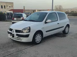 Blanco Usado 2006 Renault Clio II Utilitario | 2790 € (Buen precio)