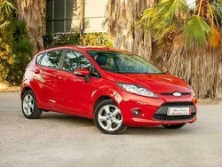 Rojo Usado 2009 Ford Fiesta Trend Utilitario | 4500 € (Precio justo)