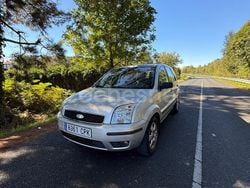 Gris / plata Usado 2003 Ford Fusion Berlina | 2400 € (Caro)