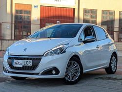 Blanco Usado 2019 Peugeot 208 Signature Sky Utilitario | 11.950 € (Precio justo)