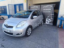 Gris / plata Usado 2009 Toyota Yaris Active Berlina | 6990 € (Precio justo)