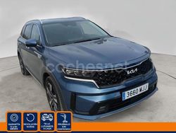 Azul Usado 2023 Kia Sorento SUV | 42.990 € (Un poco caro)