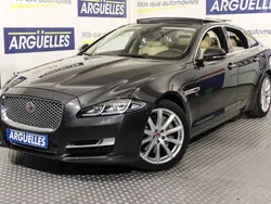 Gris / plata Usado 2019 Jaguar XJ Premium Luxury Berlina | 36.800 €