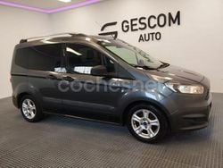 Gris / plata Usado 2016 Ford Tourneo Courier Trend Monovolumen | 7999 € (Precio justo)