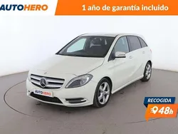 Blanco Usado 2014 Mercedes B200 Monovolumen | 16.199 € (Buen precio)