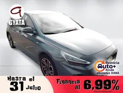Gris / plata Usado 2024 Hyundai i30 N Line Berlina | 21.290 € (Precio justo)
