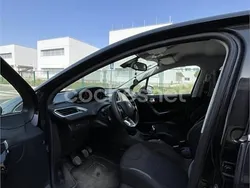 Negro Usado 2012 Peugeot 208 Allure Utilitario | 6800 € (Precio justo)