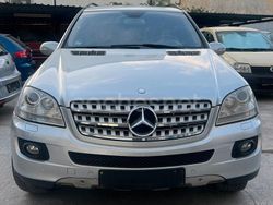 Gris / plata Usado 2007 Mercedes ML320 SUV | 12.000 € (Precio justo)