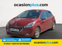 Rojo Usado 2015 Peugeot 208 Style Utilitario | 8990 € (Un poco caro)
