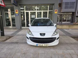 Blanco Usado 2007 Peugeot 207 Sport Utilitario | 5950 € (Un poco caro)