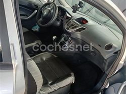 Gris / plata Usado 2009 Ford Fiesta Trend Utilitario | 4500 € (Precio justo)