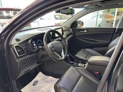 Negro Usado 2018 Hyundai Tucson Style SUV | 24.900 € (Caro)