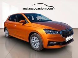 Naranja Nuevo 2025 Skoda Fabia Selection Utilitario | 17.690 € (Precio justo)