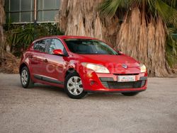 Rojo Usado 2009 Renault Mégane Dynamique Berlina | 4700 € (Precio justo)
