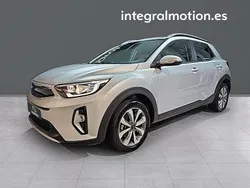 Gris Usado 2024 Kia Stonic SUV | 20.500 € (Precio justo)