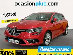 Rojo Usado 2019 Renault Mégane IV Zen Utilitario | 15.446 € (Precio justo)