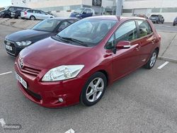 Granate Usado 2010 Toyota Auris Berlina | 6999 € (Precio justo)