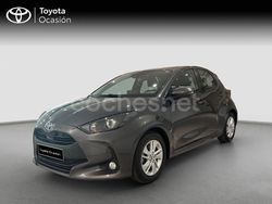 Gris / plata Usado 2021 Toyota Yaris Hybrid Active Berlina | 17.900 € (Precio justo)