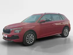 Rojo Usado 2024 Skoda Kamiq Selection SUV | 19.990 € (Buen precio)