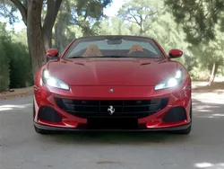Rojo Usado 2023 Ferrari Portofino Coupe | 255.000 €