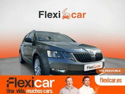 Gris Usado 2019 Skoda Octavia Ambition Familiar | 12.490 € (Buen precio)