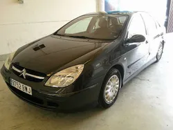 Negro Usado 2002 Citroën C5 Exclusive Berlina | 2330 € (Super precio)