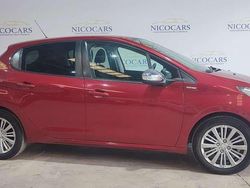 Burdeos Usado 2018 Peugeot 208 Style Utilitario | 9500 € (Un poco caro)