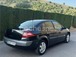 Negro Usado 2004 Renault Mégane II Dynamique Berlina | 3200 € (Precio justo)