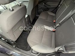 Gris / plata Usado 2013 Ford Focus Trend Berlina | 4800 € (Super precio)