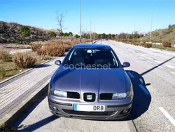 Gris / plata Usado 2005 Seat Leon Stella Berlina | 2350 € (Precio justo)