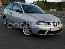 Gris / plata Usado 2002 Seat Ibiza Stella Berlina | 2500 € (Precio justo)
