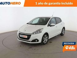Blanco Usado 2015 Peugeot 208 Active Utilitario | 7699 € (Precio justo)